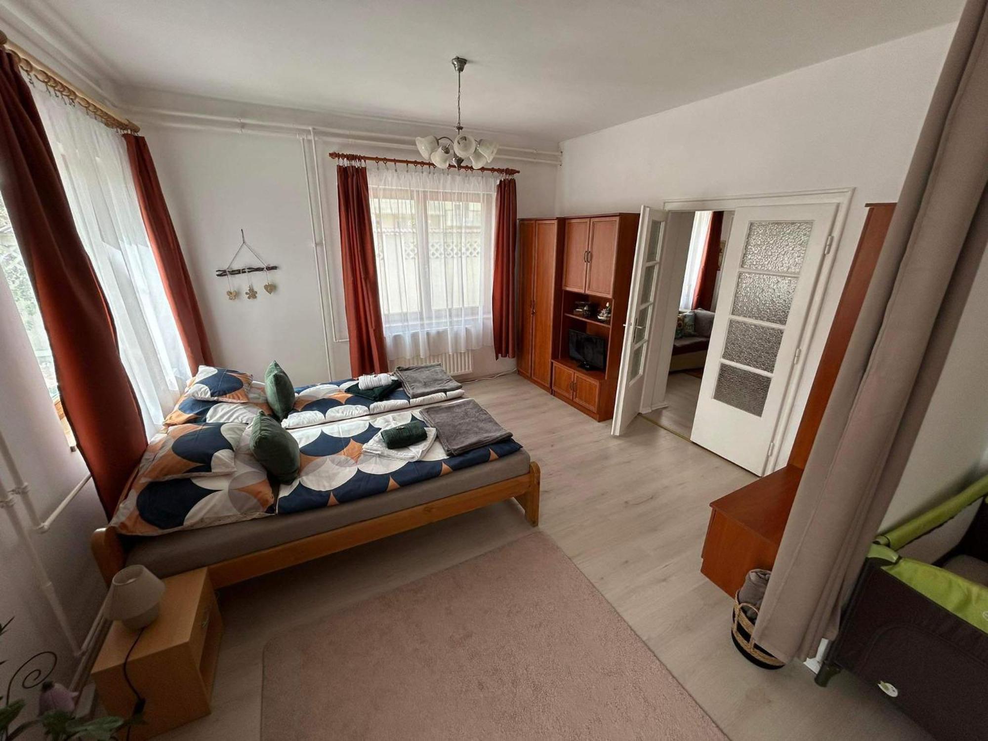 Tavaszpart Vendeghaz Apartment Szeged Exterior photo